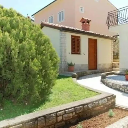 Charming Apartment *